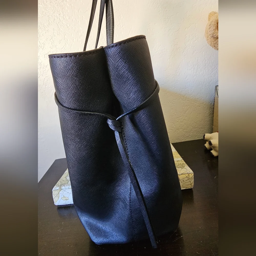 Kate Spade ♠️ big black saffiano leather tote shoulder‎ bag